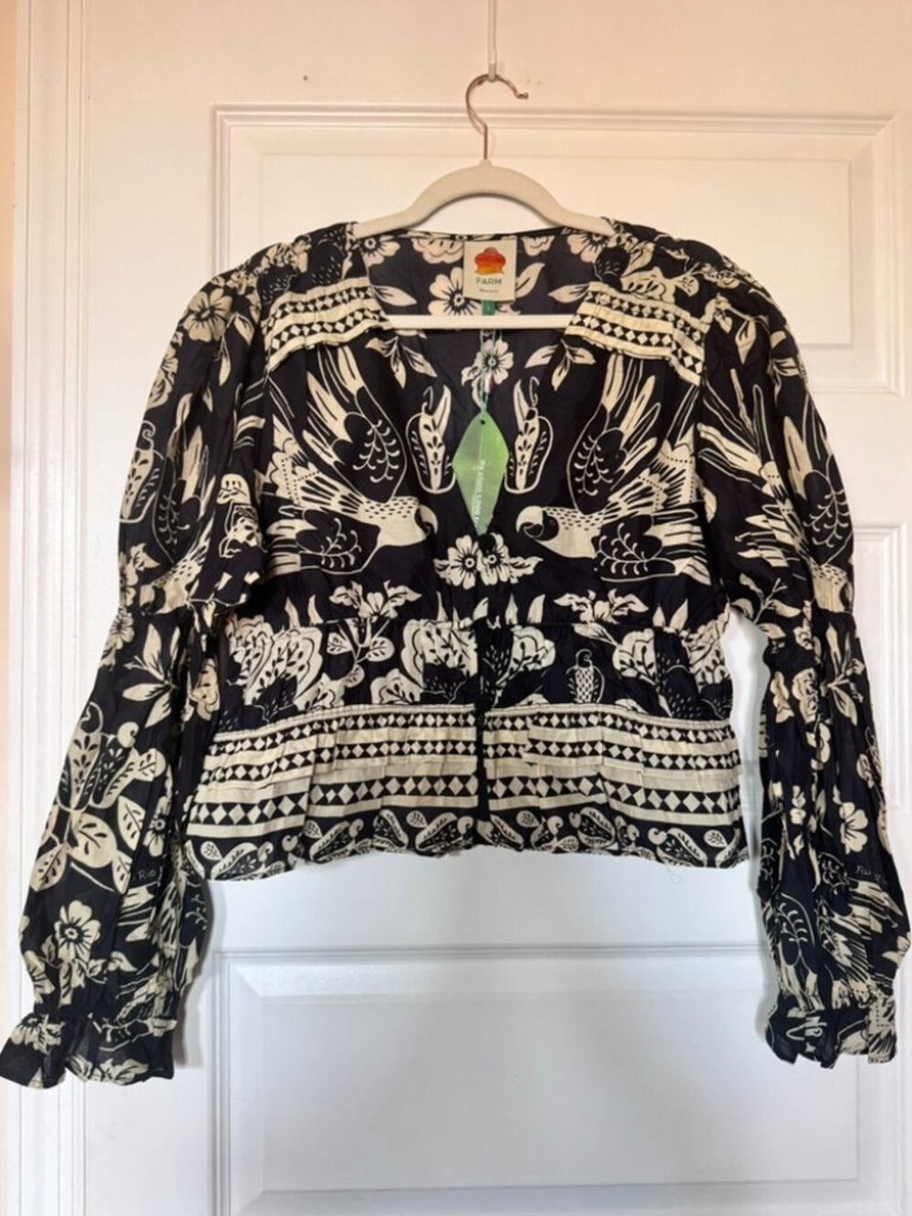 FARM Rio Black Floral Blouse L NWT Boho Puff Sleeve